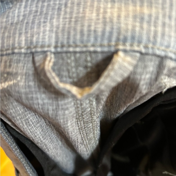 Vintage 1946 Men’s 36” Hybrid Performance Shorts, Gray with Fine White Pinstripe - Picture 4 of 8